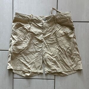 Patagonia Women’s Beige Cargo Shorts